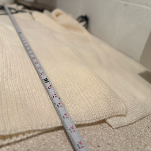 Soft & Cozy Black Flower Embroidered Cardigan Duster Cable Knit Off White NEW - Picture 11 of 15